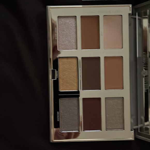 Complex culture eyeshadow palette - Picture 3 of 3